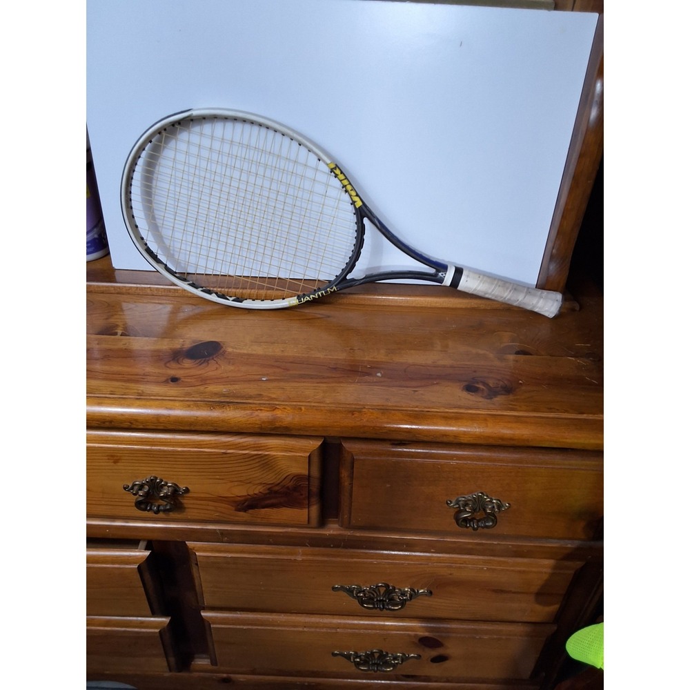 Volkl Super-Lite Performance Tennis Racquet. 4 3/8" Grip, 16x 19 String Pattern